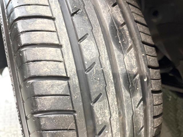 ヴェゼル ハイブリッドＸ　バックカメラ　衝突被害軽減システム　禁煙車　純正インターナビ　ドラレコ　スマートキー　ＬＥＤヘッド　ビルトインＥＴＣ　クルコン　純正１７インチアルミ　オートライト　オートエアコン　Ｂｌｕｅｔｏｏｔｈ（30枚目）