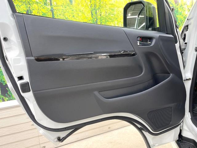 ハイエースバン スーパーＧＬ　ダークプライムＩＩ　純正ＳＤナビ　全周囲カメラ　両側電動ドア　衝突被害軽減システム　禁煙車　ハーフレザーシート　ドラレコ　コーナーセンサー　スマートキー　ＬＥＤヘッド　オートエアコン　スマートキー　ビルトインＥＴＣ（48枚目）