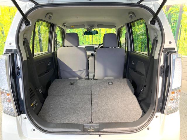 ワゴンＲ ＦＺ　純子８インチナビ　バックカメラ　衝突被害軽減システム　禁煙車　スマートキー　ＨＩＤヘッド　オートライト　オートエアコン　Ｂｌｕｅｔｏｏｔｈ　ＣＤ　ＤＶＤ再生　フルセグ（11枚目）