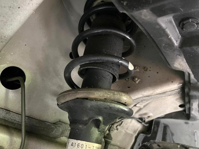 ワゴンＲ ＦＺ　純子８インチナビ　バックカメラ　衝突被害軽減システム　禁煙車　スマートキー　ＨＩＤヘッド　オートライト　オートエアコン　Ｂｌｕｅｔｏｏｔｈ　ＣＤ　ＤＶＤ再生　フルセグ（34枚目）