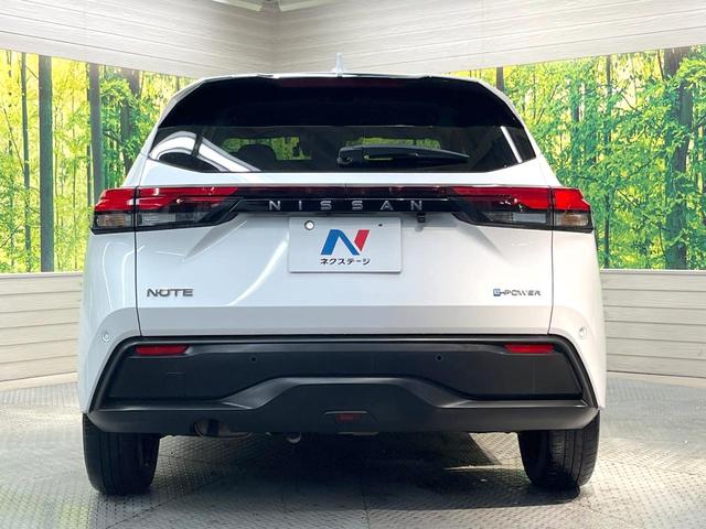 ノート Ｘ　メーカー純正９型ナビ　全周囲カメラ　エマージェンシーブレーキ　ＢＳＭ　禁煙車　デジタルインナーミラー　シートヒーター　ステアリングヒーター　ＥＴＣ　ドラレコ　Ｂｌｕｅｔｏｏｔｈ接続　ＬＥＤヘッドライト（15枚目）