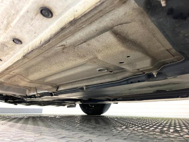 ノート Ｘ　メーカー純正９型ナビ　全周囲カメラ　エマージェンシーブレーキ　ＢＳＭ　禁煙車　デジタルインナーミラー　シートヒーター　ステアリングヒーター　ＥＴＣ　ドラレコ　Ｂｌｕｅｔｏｏｔｈ接続　ＬＥＤヘッドライト（22枚目）