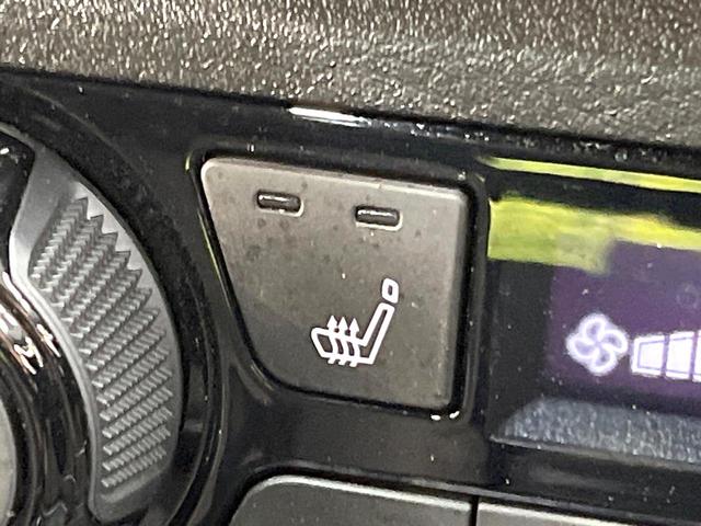 ノート Ｘ　メーカー純正９型ナビ　全周囲カメラ　エマージェンシーブレーキ　ＢＳＭ　禁煙車　デジタルインナーミラー　シートヒーター　ステアリングヒーター　ＥＴＣ　ドラレコ　Ｂｌｕｅｔｏｏｔｈ接続　ＬＥＤヘッドライト（30枚目）