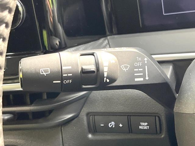 ノート Ｘ　メーカー純正９型ナビ　全周囲カメラ　エマージェンシーブレーキ　ＢＳＭ　禁煙車　デジタルインナーミラー　シートヒーター　ステアリングヒーター　ＥＴＣ　ドラレコ　Ｂｌｕｅｔｏｏｔｈ接続　ＬＥＤヘッドライト（50枚目）