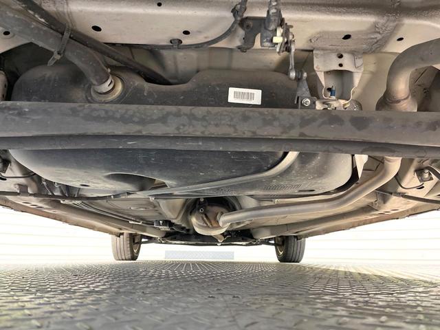 アルトラパン Ｘ　純正ＳＤナビ　全周囲カメラ　衝突被害軽減システム　禁煙車　シートヒーター　スマートキー　ＨＩＤヘッド　ビルトインＥＴＣ　純正１４インチアルミ　オートライト　オートエアコン　Ｂｌｕｅｔｏｏｔｈ（19枚目）