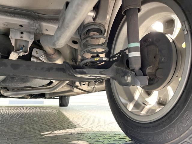 アルトラパン Ｘ　純正ＳＤナビ　全周囲カメラ　衝突被害軽減システム　禁煙車　シートヒーター　スマートキー　ＨＩＤヘッド　ビルトインＥＴＣ　純正１４インチアルミ　オートライト　オートエアコン　Ｂｌｕｅｔｏｏｔｈ（20枚目）