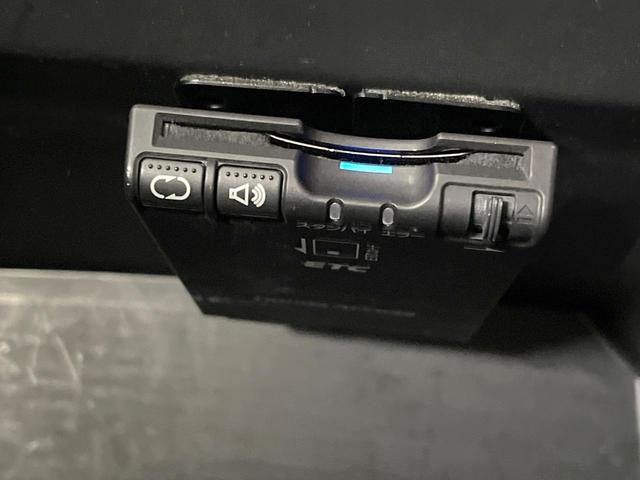 N-BOX G・ターボLパッケージ 電動スライドドア 禁煙車 スマートキー HIDヘッド ETC クルコン オートライト オートエアコン CD アイドリングストップ 電動格納ミラー トラクションコントロール ドアバイザー 衝突安全ボディ(6枚目)