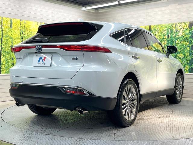 ハリアーハイブリッド Ｚ　レザーパッケージ　純正１２インチディスプレイオーディオ　全周囲カメラカメラ　ＪＢＬサウンド　衝突被害軽減システム　ブラインドスポットモニター　レーダークルーズ　禁煙車　電動リアゲート　革シート　コーナーセンサー（17枚目）