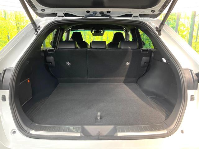 ハリアーハイブリッド Ｚ　レザーパッケージ　純正１２インチディスプレイオーディオ　全周囲カメラカメラ　ＪＢＬサウンド　衝突被害軽減システム　ブラインドスポットモニター　レーダークルーズ　禁煙車　電動リアゲート　革シート　コーナーセンサー（47枚目）