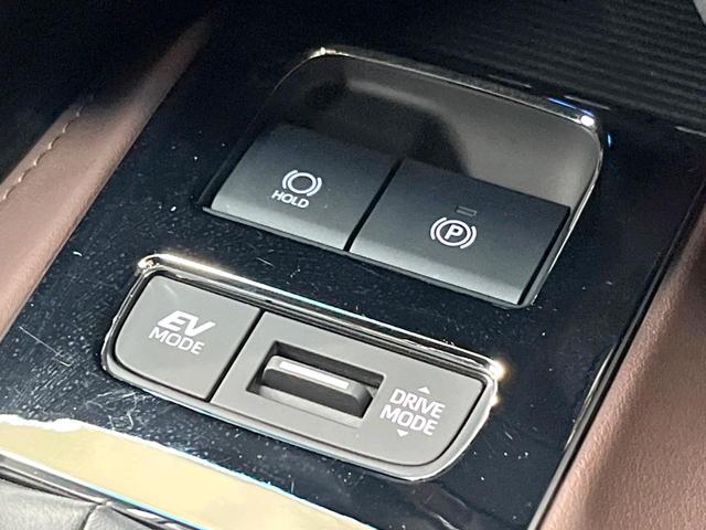 ハリアーハイブリッド Ｚ　レザーパッケージ　純正１２インチディスプレイオーディオ　全周囲カメラカメラ　ＪＢＬサウンド　衝突被害軽減システム　ブラインドスポットモニター　レーダークルーズ　禁煙車　電動リアゲート　革シート　コーナーセンサー（61枚目）