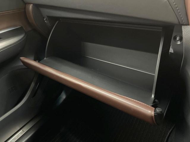 ハリアーハイブリッド Ｚ　レザーパッケージ　純正１２インチディスプレイオーディオ　全周囲カメラカメラ　ＪＢＬサウンド　衝突被害軽減システム　ブラインドスポットモニター　レーダークルーズ　禁煙車　電動リアゲート　革シート　コーナーセンサー（65枚目）