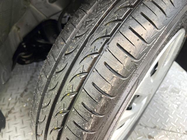 Ｎ－ＢＯＸ ベースグレード　届出済未使用車　電動スライドドア　衝突被害軽減システム　レーダークルーズ　コーナーセンサー　スマートキー　ＬＥＤヘッド　オートハイビーム　車線逸脱警報　オートライト　オートエアコン（51枚目）