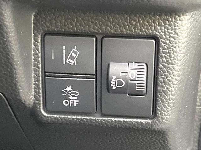 Ｎ－ＢＯＸカスタム Ｌターボ　純正８型ナビ　両側電動ドア　バックカメラ　衝突被害軽減システム　禁煙車　ドラレコ　スマートキー　ＬＥＤヘッド　ビルトインＥＴＣ　純正１５インチアルミ　オートハイビーム　車線逸脱警報　オートライト（5枚目）