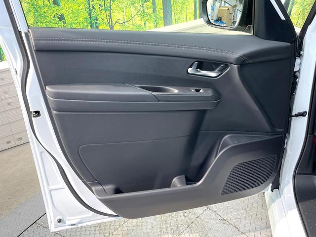 セレナ ハイウェイスターＶ　登録済未使用車　１２．３型メーカーナビ　全周囲カメラ　両側電動ドア　衝突被害軽減システム　レーダークルーズ　コーナーセンサー　スマートキー　ＬＥＤヘッド　フルセグＴＶ　オートライト　オートエアコン（50枚目）