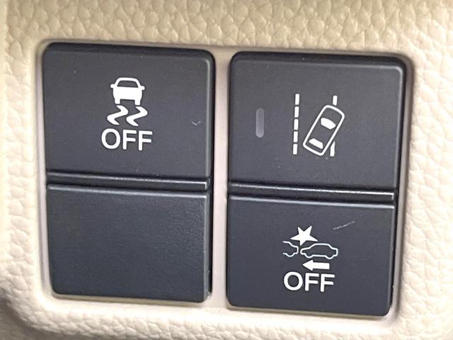 N-BOX G・EXホンダセンシング 純正SDナビ 後席モニター 電動スライドドア バックカメラ 衝突被害軽減システム 禁煙車 スマートキー LEDヘッド ビルトインETC オートハイビーム 車線逸脱警報 オートライト オートエアコン(7枚目)