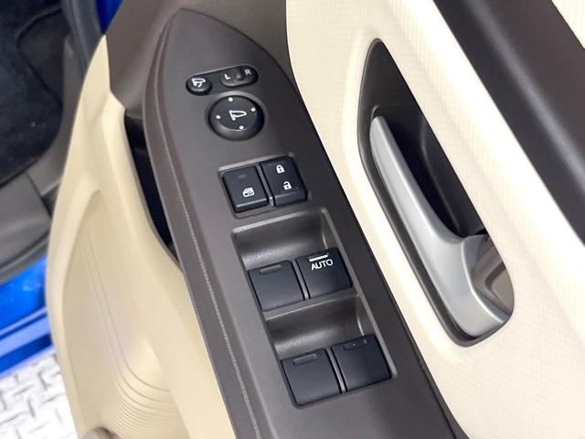 N-BOX G・EXホンダセンシング 純正SDナビ 後席モニター 電動スライドドア バックカメラ 衝突被害軽減システム 禁煙車 スマートキー LEDヘッド ビルトインETC オートハイビーム 車線逸脱警報 オートライト オートエアコン(31枚目)