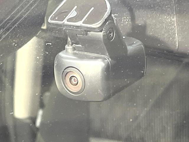 セレナ ハイウェイスターＶ　純正９型ＳＤナビ　後席モニター　全周囲カメラ　両側電動ドア　衝突被害軽減システム　レーダークルーズ　禁煙車　ドラレコ　コーナーセンサー　スマートキー　ＬＥＤヘッド　ビルトインＥＴＣ（29枚目）