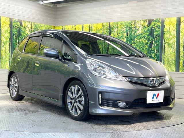 フィットハイブリッド ＲＳ　純正ＳＤナビ　バックカメラ　禁煙車　ドラレコ　スマートキー　ＨＩＤヘッド　ビルトインＥＴＣ　クルコン　純正１６インチアルミ　オートライト　オートエアコン　Ｂｌｕｅｔｏｏｔｈ　ＣＤ　ＤＶＤ再生（16枚目）