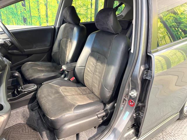 フィットハイブリッド ＲＳ　純正ＳＤナビ　バックカメラ　禁煙車　ドラレコ　スマートキー　ＨＩＤヘッド　ビルトインＥＴＣ　クルコン　純正１６インチアルミ　オートライト　オートエアコン　Ｂｌｕｅｔｏｏｔｈ　ＣＤ　ＤＶＤ再生（36枚目）