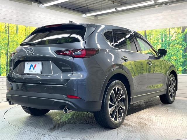 ＣＸ－５ ＸＤ　Ｌパッケージ　１０．２５型メーカーナビ　全周囲カメラ　衝突被害軽減システム　レーダークルーズ　禁煙車　電動リアゲート　レザーシート　コーナーセンサー　スマートキー　ＬＥＤヘッド　ＥＴＣ　純正１９インチアルミ（17枚目）