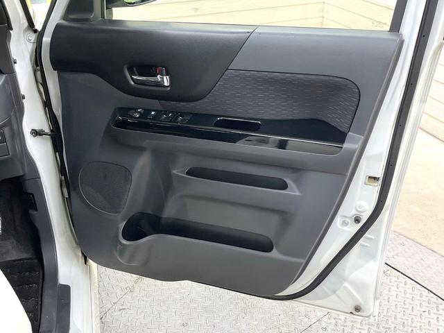 スペーシアカスタム ＴＳ　８型ＳＤナビ　バックカメラ　両側電動ドア　衝突被害軽減システム　禁煙車　スマートキー　ＨＩＤヘッド　ビルトインＥＴＣ　純正１５インチアルミ　オートライト　オートエアコン　Ｂｌｕｅｔｏｏｔｈ　ＣＤ（42枚目）