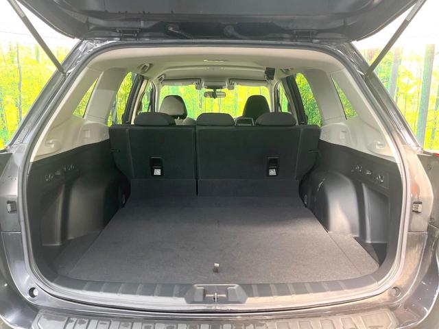 フォレスター アドバンス　純正ナビ　バックカメラ　衝突被害軽減システム　レーダークルーズ　禁煙車　ハーフレザーシート　スマートキー　ＬＥＤヘッド　ＥＴＣ　純正１８インチアルミ　オートライト　デュアルエアコン　Ｂｌｕｅｔｏｏｔｈ（10枚目）