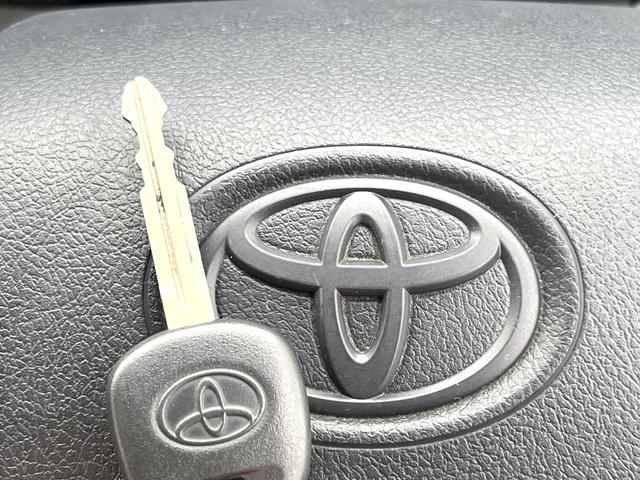  ベースグレード　６速ＭＴ車　ディーゼル　ＳＤナビ　ＨＩＤヘッド　ＥＴＣ（12枚目）