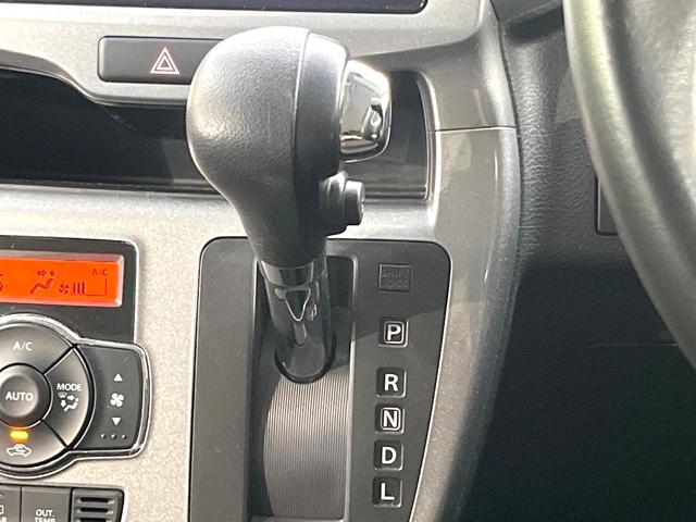 ソリオ ハイブリッドＭＺ　メーカーナビ　全周囲カメラ　両側電動ドア　衝突被害軽減システム　禁煙車　ドラレコ　スマートキー　ＨＩＤヘッド　純正１５インチアルミ　オートライト　オートエアコン　Ｂｌｕｅｔｏｏｔｈ（21枚目）