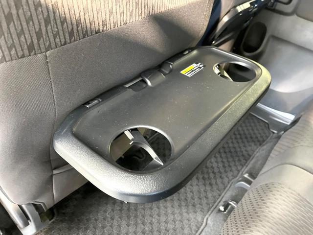 ソリオ ハイブリッドＭＺ　メーカーナビ　全周囲カメラ　両側電動ドア　衝突被害軽減システム　禁煙車　ドラレコ　スマートキー　ＨＩＤヘッド　純正１５インチアルミ　オートライト　オートエアコン　Ｂｌｕｅｔｏｏｔｈ（40枚目）