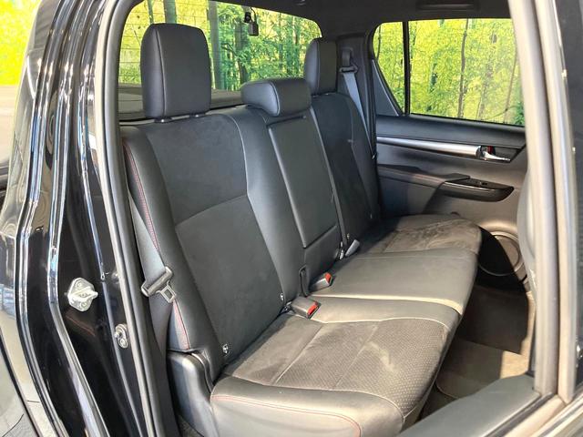 ハイラックス Ｚ　ＧＲスポーツ　純正８型ナビ付ディスプレイオーディオ　全周囲カメラ　レーダークルーズ　衝突軽減装置　禁煙車　ハーフレザーシート　パワーシート　ドラレコ　コーナーセンサー　スマートキー　ＬＥＤヘッド　ＥＴＣ（9枚目）