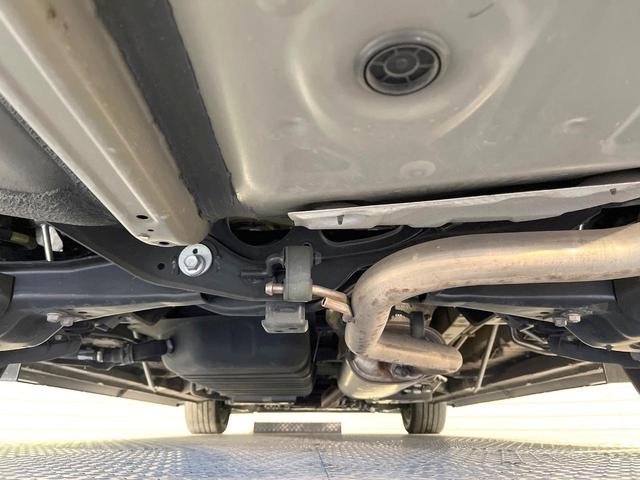 ヴェルファイア ２．５Ｚ　Ｇエディション　ＴＲＤエアロ　両側電動ドア　純正１０型ＳＤナビ　後席モニター　バックカメラ　衝突被害軽減システム　レーダークルーズ　禁煙車　電動リアゲート　レザーシート　前席シートエアコン　パワーシート（19枚目）