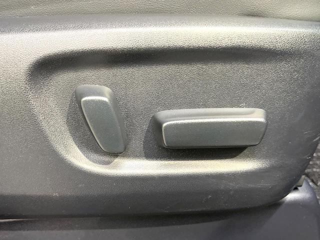 ヴェルファイア ２．５Ｚ　Ｇエディション　ＴＲＤエアロ　両側電動ドア　純正１０型ＳＤナビ　後席モニター　バックカメラ　衝突被害軽減システム　レーダークルーズ　禁煙車　電動リアゲート　レザーシート　前席シートエアコン　パワーシート（34枚目）