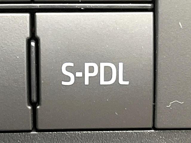 ロッキー プレミアムＧ　ＨＥＶ　登録済未使用車　純正９型ディスプレイオーディオ　全周囲カメラ　衝突被害軽減システム　ハーフレザーシート　コーナーセンサー　スマートキー　ＬＥＤヘッド　オートハイビーム　車線逸脱警報　オートライト（33枚目）