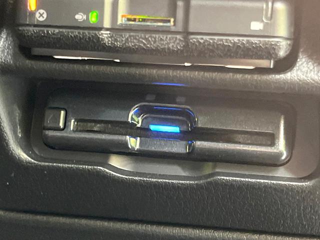 ＭＡＺＤＡ３ファストバック １５Ｓ　レザーツーリングセレクション　１０．２５型マツダコネクトナビ　全周囲カメラ　衝突軽減装置　レーダークルーズ　禁煙車　レザーシート　パワーシート　ドラレコ　コーナーセンサー　ＬＥＤヘッド　ＥＴＣ　純正１８インチＡＷ　オートハイビーム（34枚目）