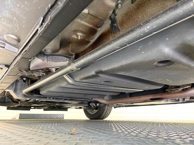 エスクァイア ハイブリッドＧｉ　プレミアムパッケージ　両側電動ドア　純正１０型ナビ　後席モニター　バックカメラ　１００Ｖ電源　衝突被害軽減システム　ドラレコ　スマートキー　ＬＥＤヘッド　ビルトインＥＴＣ　クルコン　純正１５インチアルミ　オートハイビーム（21枚目）