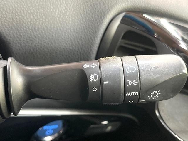 プリウス Ｓツーリングセレクション　モデリスタエアロ　純正ＳＤナビ　バックカメラ　衝突被害軽減システム　禁煙車　スマートキー　ＬＥＤヘッド　ビルトインＥＴＣ　純正１７インチアルミ　オートライト　オートエアコン　Ｂｌｕｅｔｏｏｔｈ　ＣＤ（42枚目）