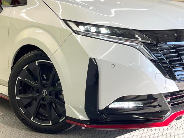 オーラ ニスモ　全周囲カメラ　メーカーナビ　衝突被害軽減システム　禁煙車　コーナーセンサー　スマートキー　ＬＥＤヘッド　ビルトインＥＴＣ　純正１７インチアルミ　オートハイビーム　オートライト　Ｂｌｕｅｔｏｏｔｈ（11枚目）