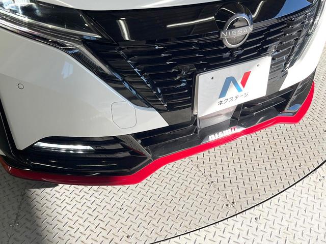 オーラ ニスモ　全周囲カメラ　メーカーナビ　衝突被害軽減システム　禁煙車　コーナーセンサー　スマートキー　ＬＥＤヘッド　ビルトインＥＴＣ　純正１７インチアルミ　オートハイビーム　オートライト　Ｂｌｕｅｔｏｏｔｈ（31枚目）