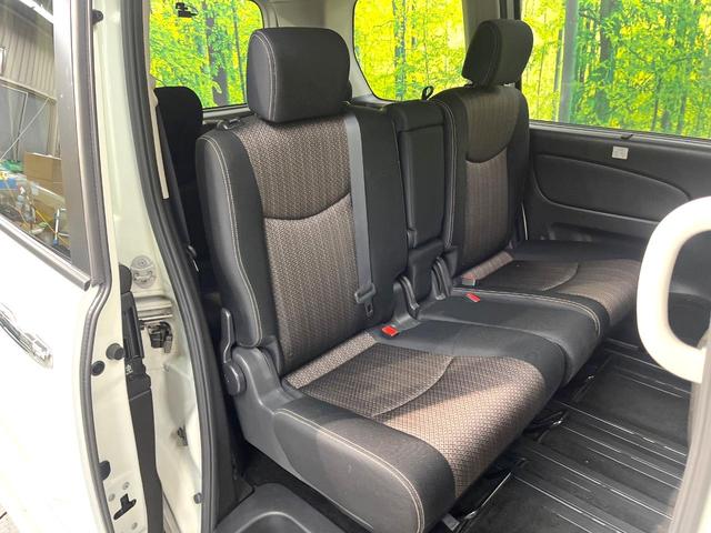 セレナ ハイウェイスター　Ｖセレ＋セーフティＩＩ　ＳＨＶ　後席モニター　両側電動ドア　純正ＳＤナビ　全周囲カメラ　衝突被害軽減システム　禁煙車　コーナーセンサー　スマートキー　ＬＥＤヘッド　ビルトインＥＴＣ　クルコン　純正１６インチアルミ　オートハイビーム（9枚目）