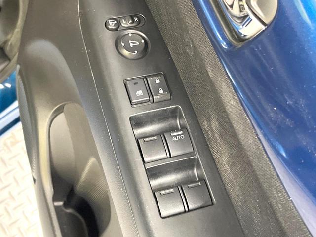 Ｎ－ＢＯＸ ２トーンカラースタイル　Ｇ・Ｌパッケージ　電動スライドドア　ＳＤナビ　禁煙車　スマートキー　純正１４インチアルミ　オートエアコン　Ｂｌｕｅｔｏｏｔｈ　ＣＤ　ＤＶＤ再生　フルセグ（6枚目）