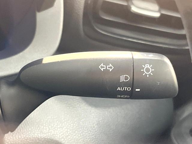 ヤリスクロス Z 全周囲カメラ 衝突被害軽減システム レーダークルーズ ハーフレザーシート パワーシート コーナーセンサー スマートキー LEDヘッド ビルトインETC 純正18インチアルミ オートハイビーム(49枚目)