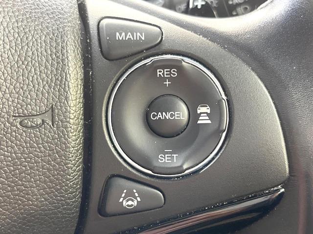 ヴェゼル ハイブリッドZ・ホンダセンシング 純正8型SDナビ バックカメラ 衝突被害軽減システム 禁煙車 スマートキー LEDヘッド ビルトインETC 16インチアルミ 車線逸脱警報 オートライト デュアルエアコン Bluetooth CD(4枚目)