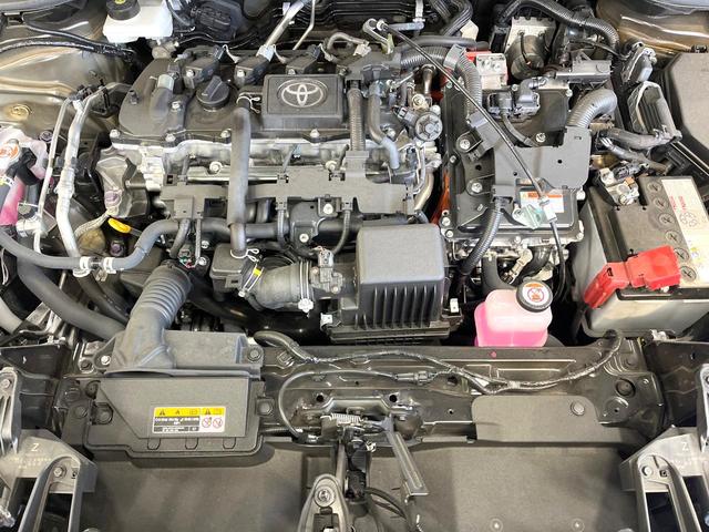 カローラクロス ハイブリッド　Ｚ　１０．５型ディスプレイオーディオ　ガラスルーフ　全周囲カメラ　衝突被害軽減システム　レーダークルーズ　禁煙車　電動リアゲート　ハーフレザーシート　パワーシート　コーナーセンサー　スマートキー（5枚目）