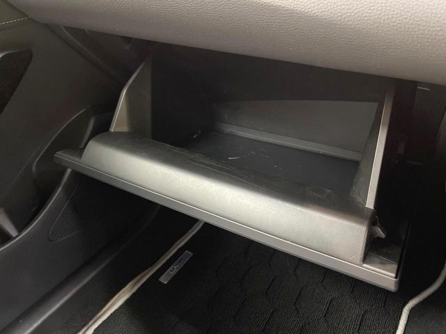 カローラツーリング ハイブリッド　ダブルバイビー　モデリスタエアロ　９型ディスプレイオーディオ　バックカメラ　１００Ｖ電源　衝突被害軽減システム　レーダークルーズ　禁煙車　ハーフレザーシート　スマートキー　ＬＥＤヘッド　ＥＴＣ２．０（47枚目）