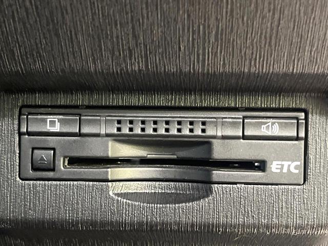 プリウスアルファ Ｓ　モデリスタエアロ　純正ＳＤナビ　バックカメラ　禁煙車　スマートキー　ＬＥＤヘッド　ビルトインＥＴＣ　純正１６インチアルミ　オートライト　オートエアコン　Ｂｌｕｅｔｏｏｔｈ　フルセグ　ＬＥＤフォグ（6枚目）