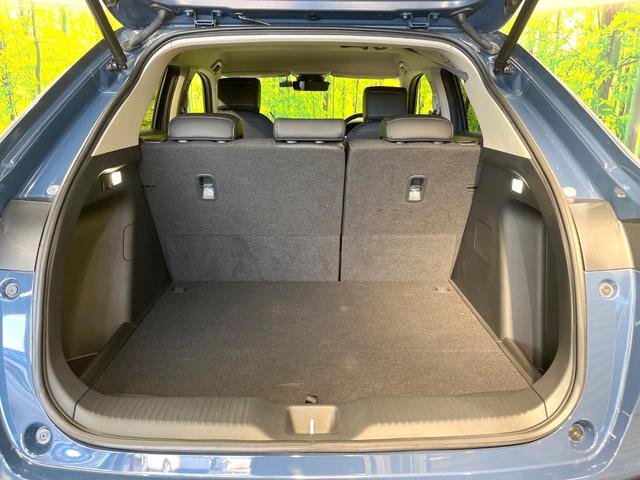 ヴェゼル ｅ：ＨＥＶ　Ｚ　メーカーナビ　バックカメラ　衝突被害軽減システム　レーダークルーズ　禁煙車　電動リアゲート　ハーフレザーシート　コーナーセンサー　スマートキー　ＬＥＤヘッド　ＥＴＣ２．０　純正１８インチアルミ（10枚目）