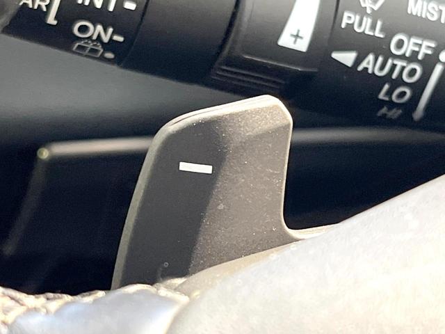 ヴェゼル ｅ：ＨＥＶ　Ｚ　メーカーナビ　バックカメラ　衝突被害軽減システム　レーダークルーズ　禁煙車　電動リアゲート　ハーフレザーシート　コーナーセンサー　スマートキー　ＬＥＤヘッド　ＥＴＣ２．０　純正１８インチアルミ（28枚目）