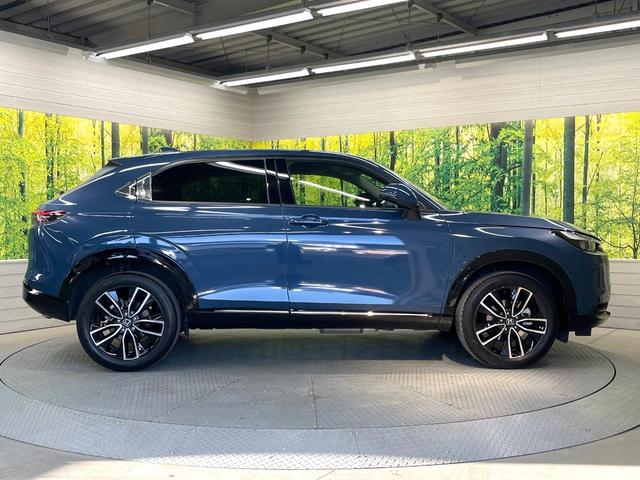 ヴェゼル ｅ：ＨＥＶ　Ｚ　メーカーナビ　バックカメラ　衝突被害軽減システム　レーダークルーズ　禁煙車　電動リアゲート　ハーフレザーシート　コーナーセンサー　スマートキー　ＬＥＤヘッド　ＥＴＣ２．０　純正１８インチアルミ（50枚目）