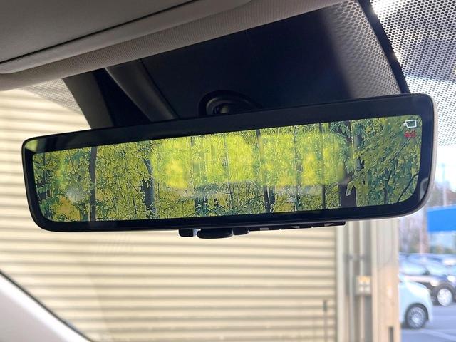 �y�f�W�^���C���i�[�~���[�z��Ȃ̑傫�ȉו��⓯��҂Ō�����m�F���Â炢���ł����S�I�J�������B�e�����ԗ�����̉f�������[���~���[���ɕ\���B�N���A�Ȏ��E�ŏ󋵂̊m�F���\�ł��I