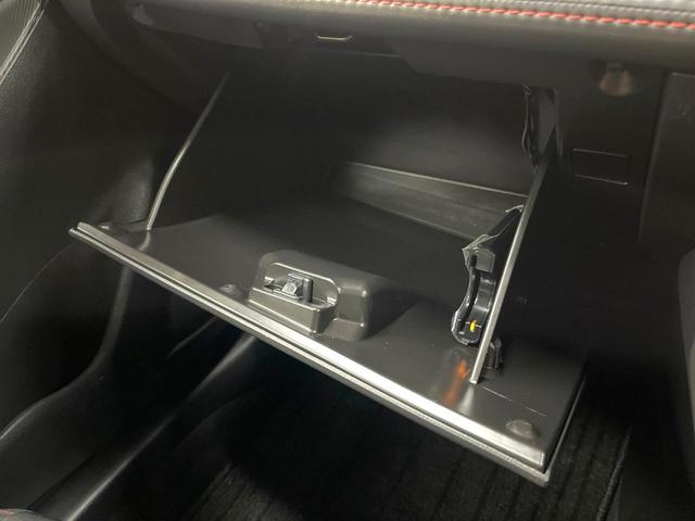 デミオ ＸＤツーリング　メーカーナビ　バックカメラ　衝突被害軽減システム　禁煙車　スマートキー　ＨＩＤヘッド　ＥＴＣ　クルコン　純正１６インチアルミ　車線逸脱警報　オートライト　オートエアコン（41枚目）